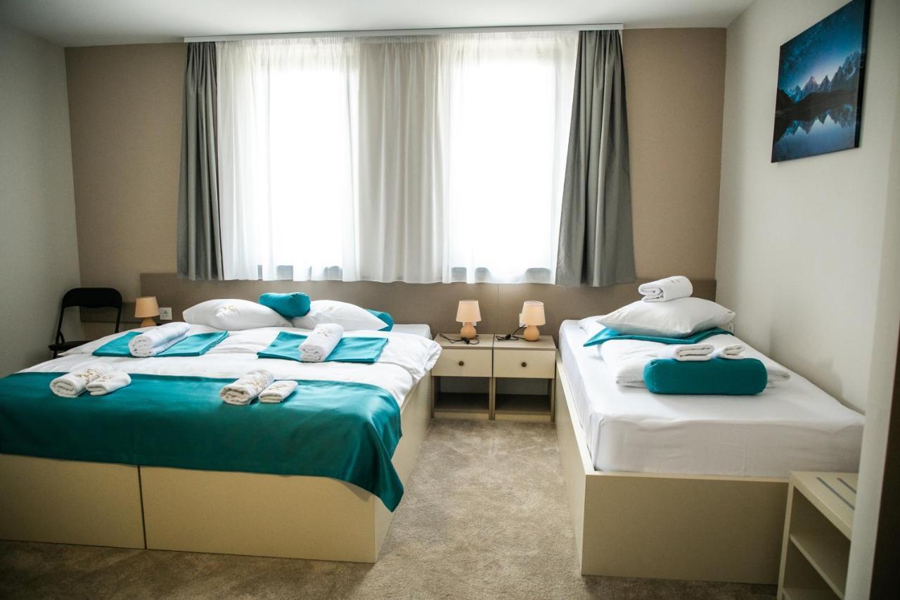 Garni Hotel Imperium Subotica Buitenkant foto