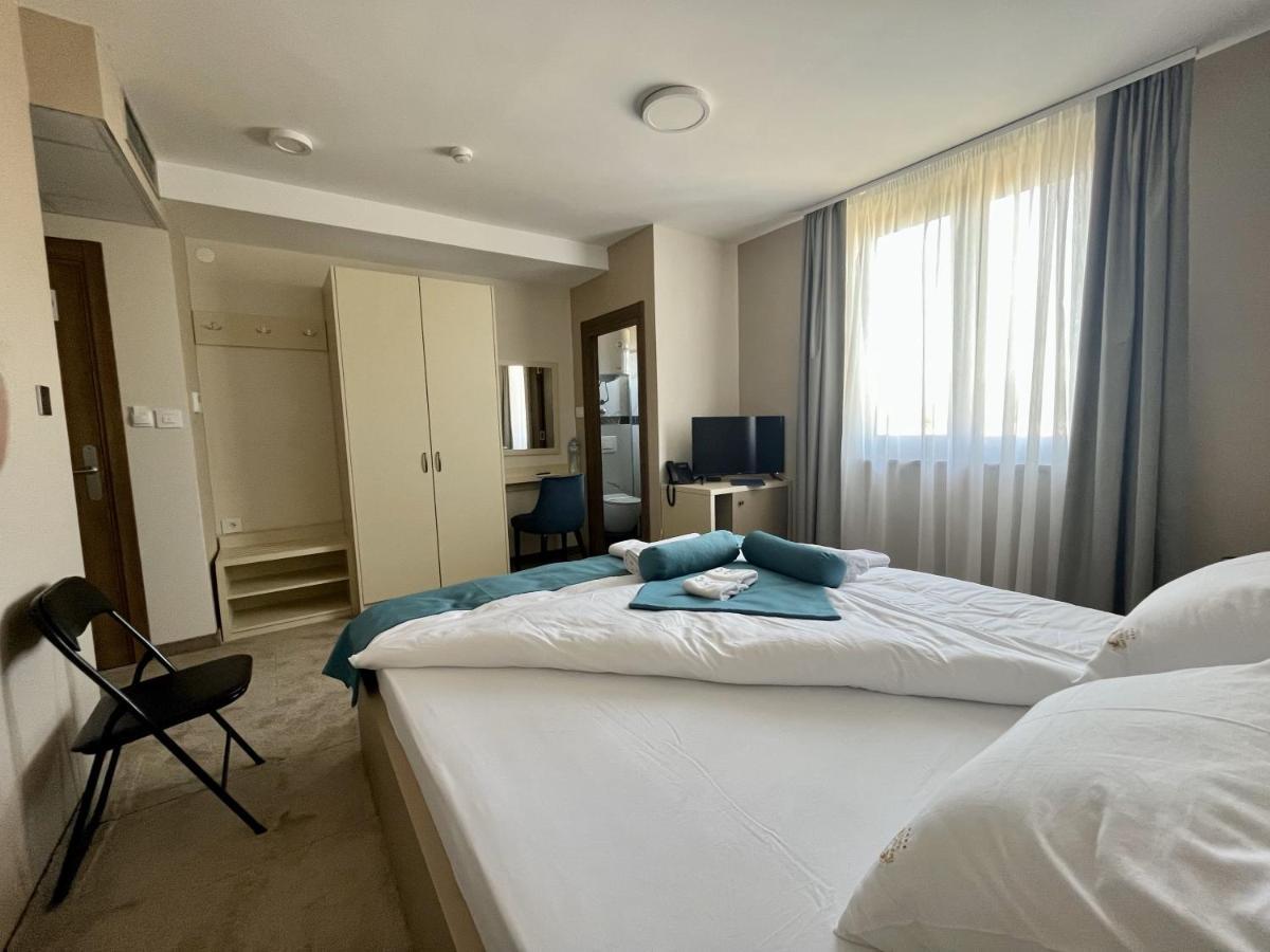 Garni Hotel Imperium Subotica Buitenkant foto