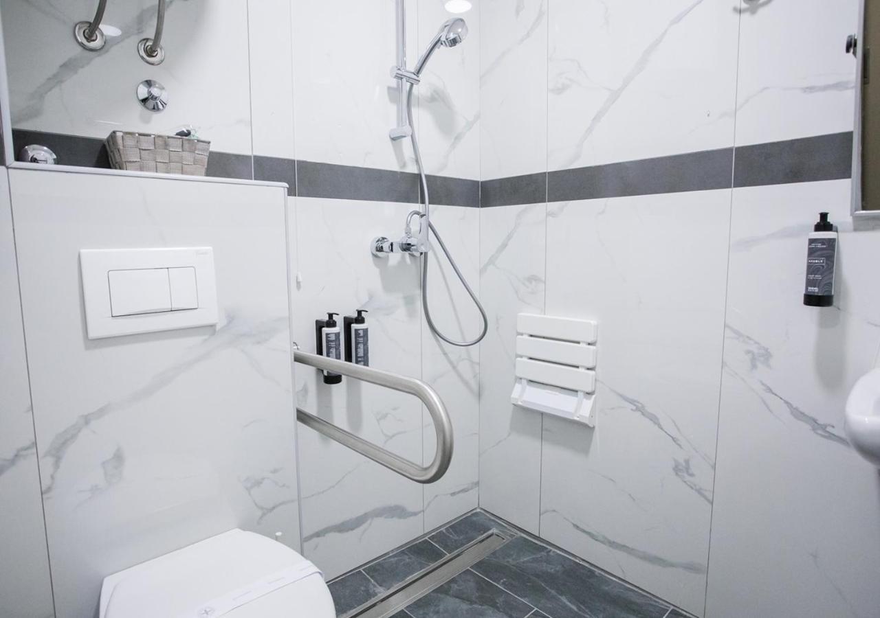 Garni Hotel Imperium Subotica Buitenkant foto